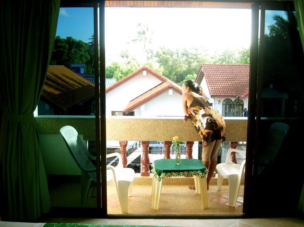 Waree'S Guesthouse Phuket Kültér fotó